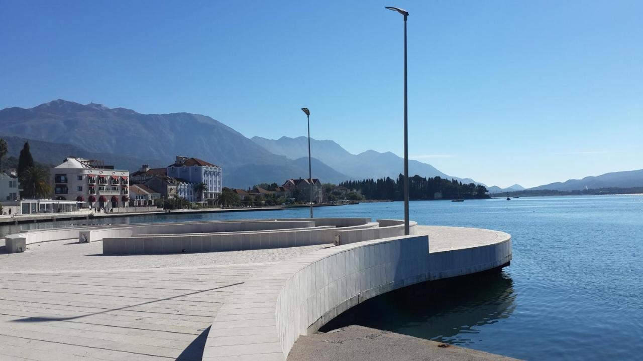 Room Next To Porto Montenegro Tivat Exteriér fotografie